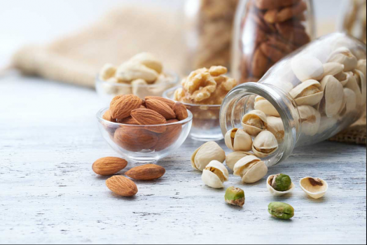 Secrets de beauté : les incroyables bienfaits des fruits secs oléagineux pour la peau