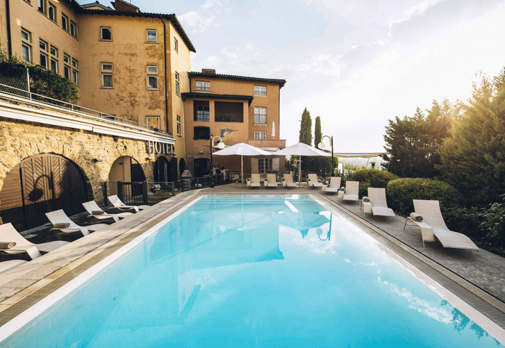 Photo de la piscine du spa hotel Villa Florentine